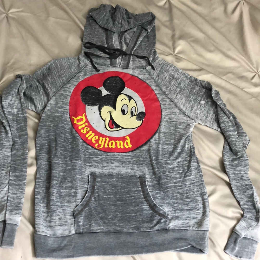 Disneyland pullover hoodie shirt